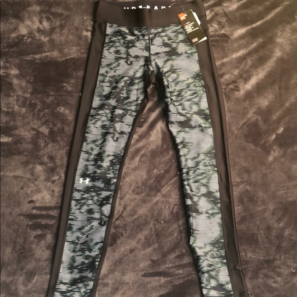 Under Armour compression leggings